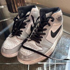 Nike air Jordan Black and White High-Top Sneakers